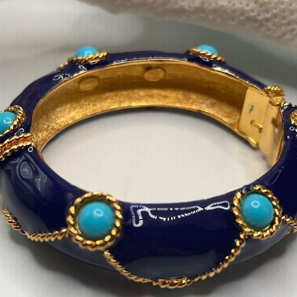 Kenneth Jay Lane Gold Lapis Turquoise Hinged Bangle - Picture 8 of 13